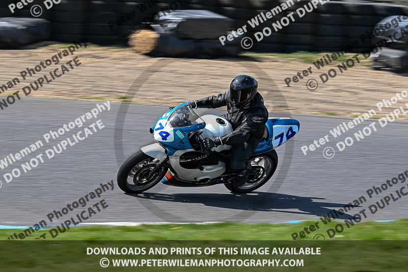 enduro digital images;event digital images;eventdigitalimages;lydden hill;lydden no limits trackday;lydden photographs;lydden trackday photographs;no limits trackdays;peter wileman photography;racing digital images;trackday digital images;trackday photos